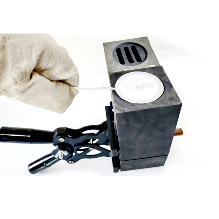 Exothermic Welding Process with Graphite Mold - LPINZ